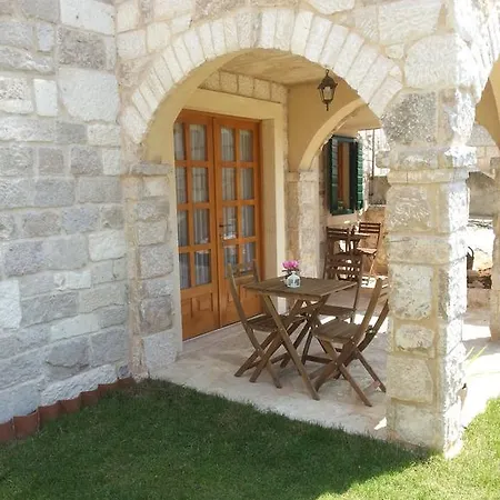 Dvori Svetog Mihaela Apartment Sibenik Room photo