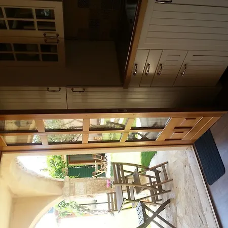 Dvori Svetog Mihaela Apartment Sibenik Room photo