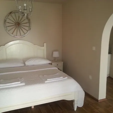 Dvori Svetog Mihaela Apartment Sibenik Room photo