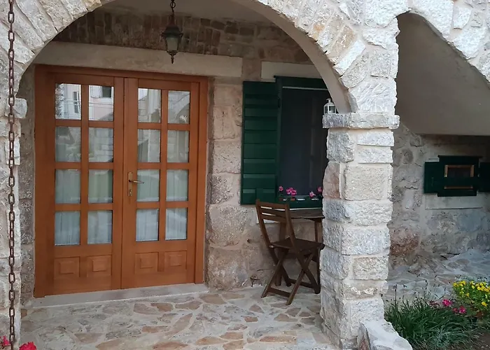 Dvori Svetog Mihaela