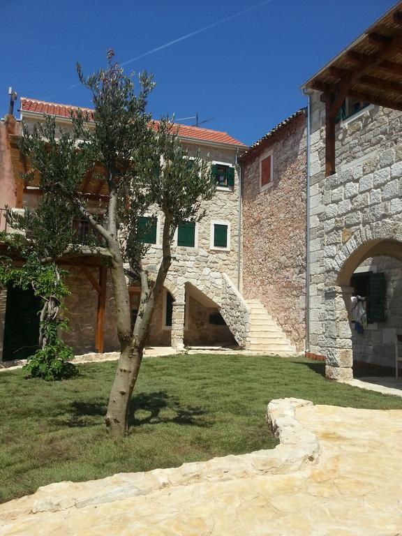 Apartment Dvori Svetog Mihaela Sibenik